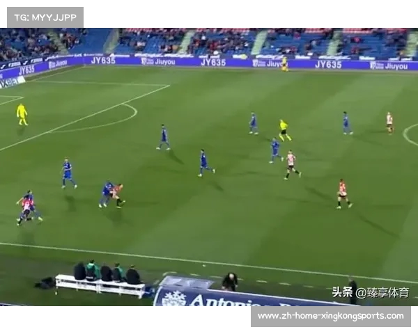 巴萨战胜西班牙人稳居积分榜首联赛战绩辉煌