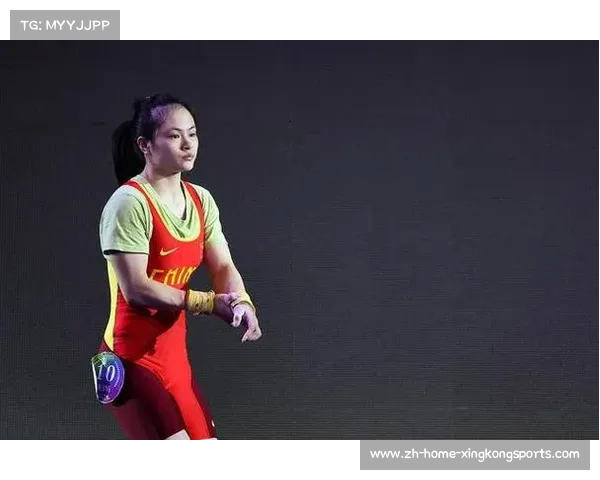 涂艺荣耀登顶举重男子89公斤级两枚金牌展辉煌