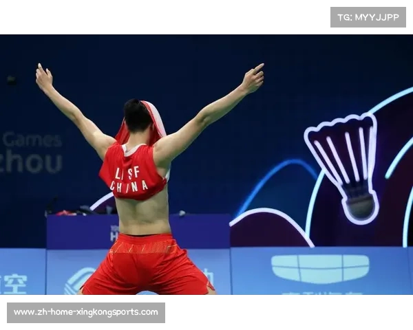 石宇奇奋勇逆转李诗沣成功晋级中国公开赛男单半决赛展现顽强斗志 石宇奇奋勇逆转李诗沣成功晋级中国公开赛男单半决赛展现顽强斗志